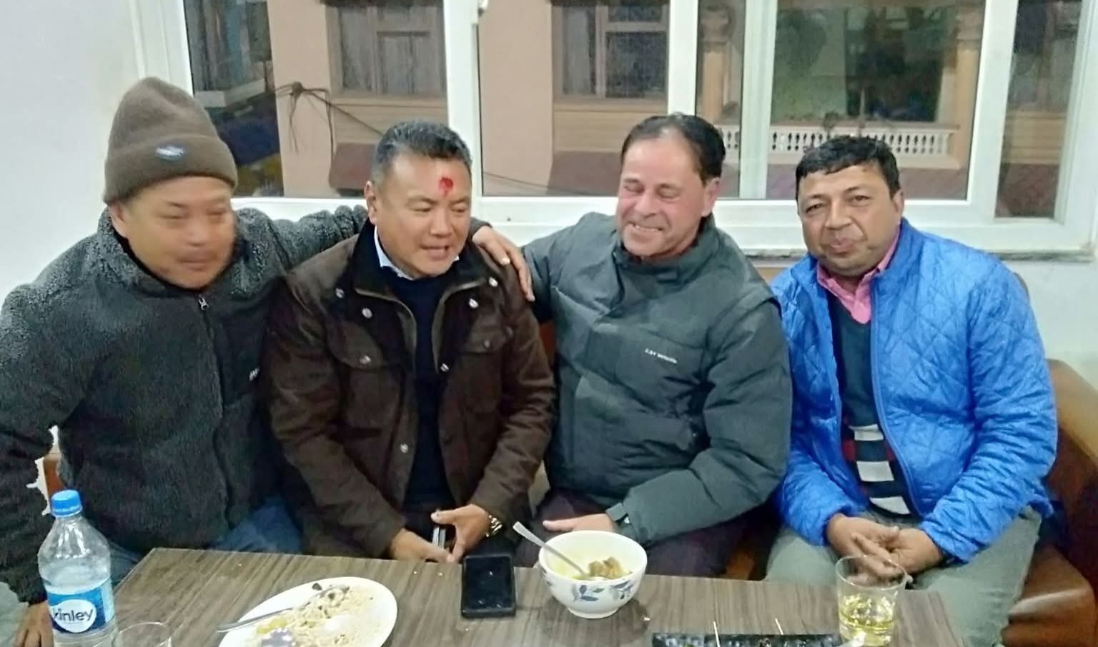 ओखलढुंगामा अम्बिरको पक्षमा माहोल बढ्दै, धेरै एमाले नेताको रोजाई गुरुङ रहेको पुष्टि